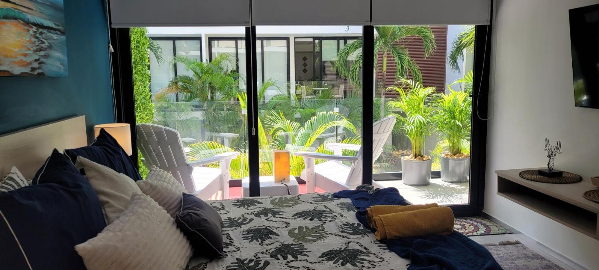 Stunning 1 Bdrm Gym-pool 10 Min To The Beach & Quinta Av *